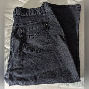 Women's Size 11 Capris